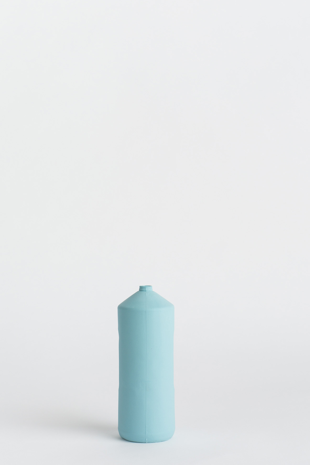 copyright_foekjefleur-bottlevase_#2_lightblue_01