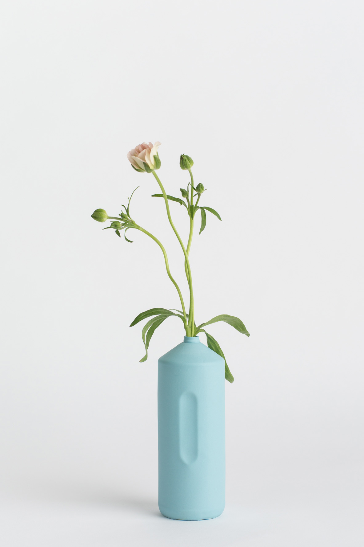 copyright_foekjefleur-bottlevase_#2_lightblue_03