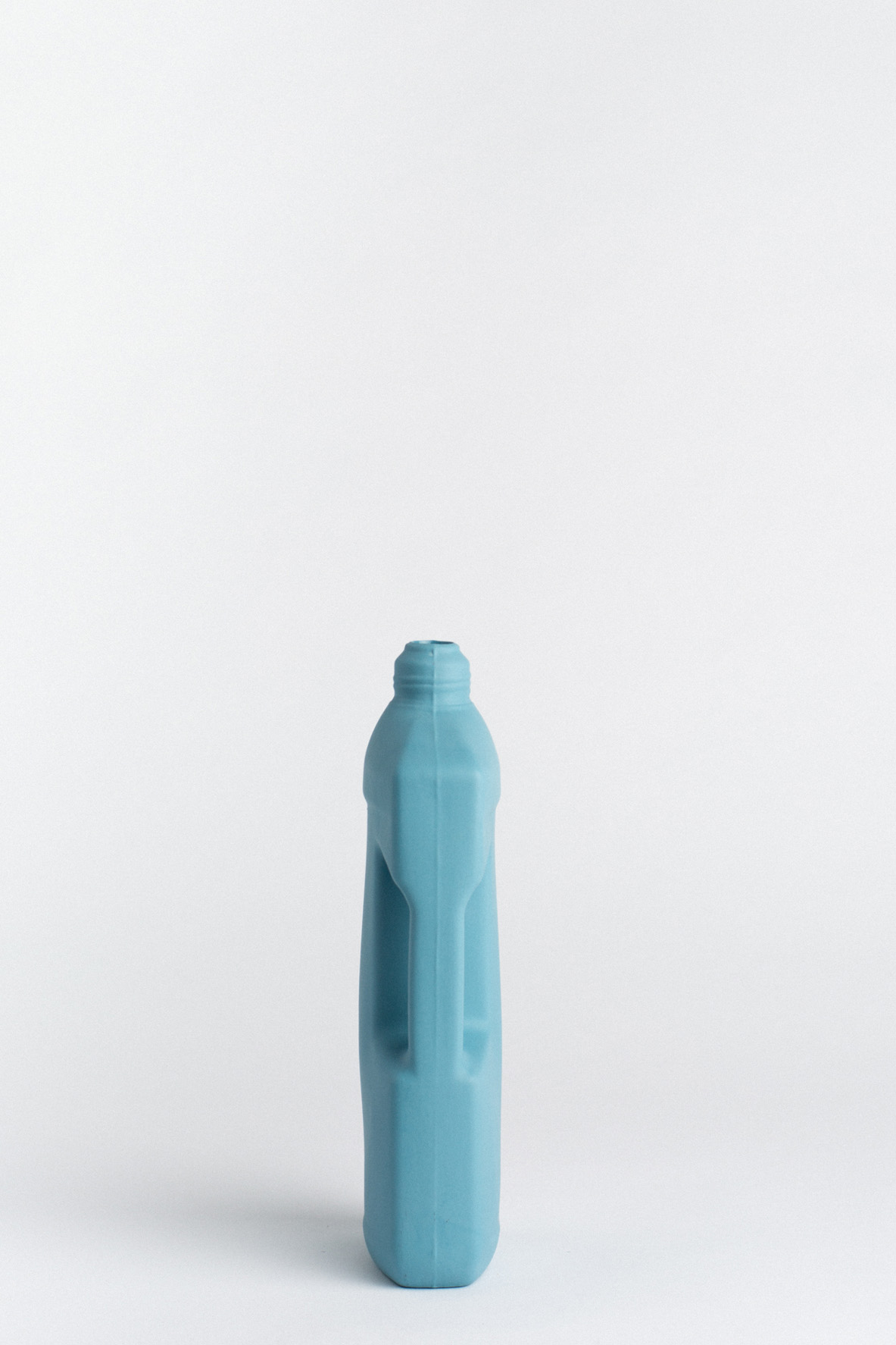 copyright_foekjefleur-bottlevase_#3_darkblue_04