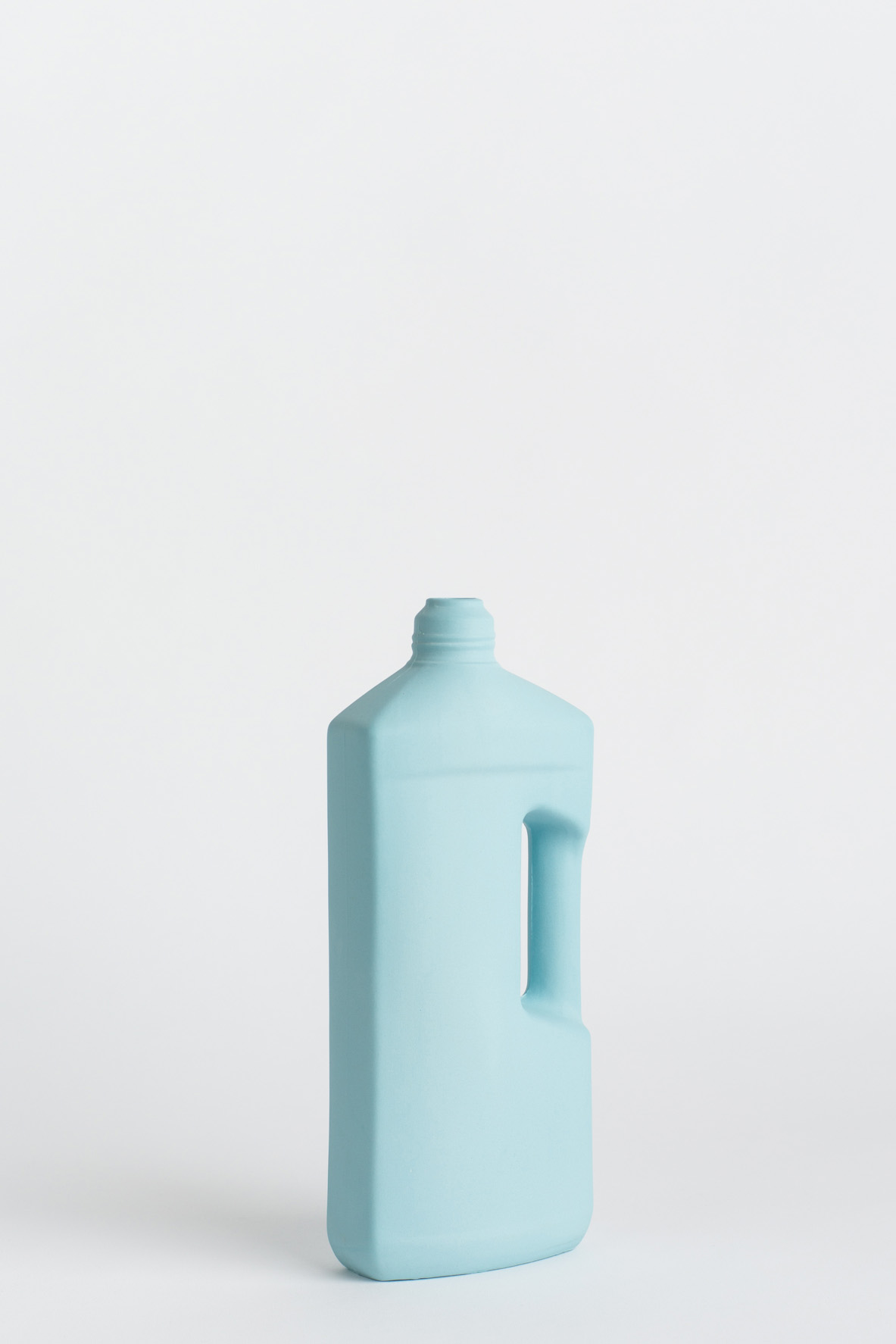 copyright_foekjefleur-bottlevase_#3_lightblue_01