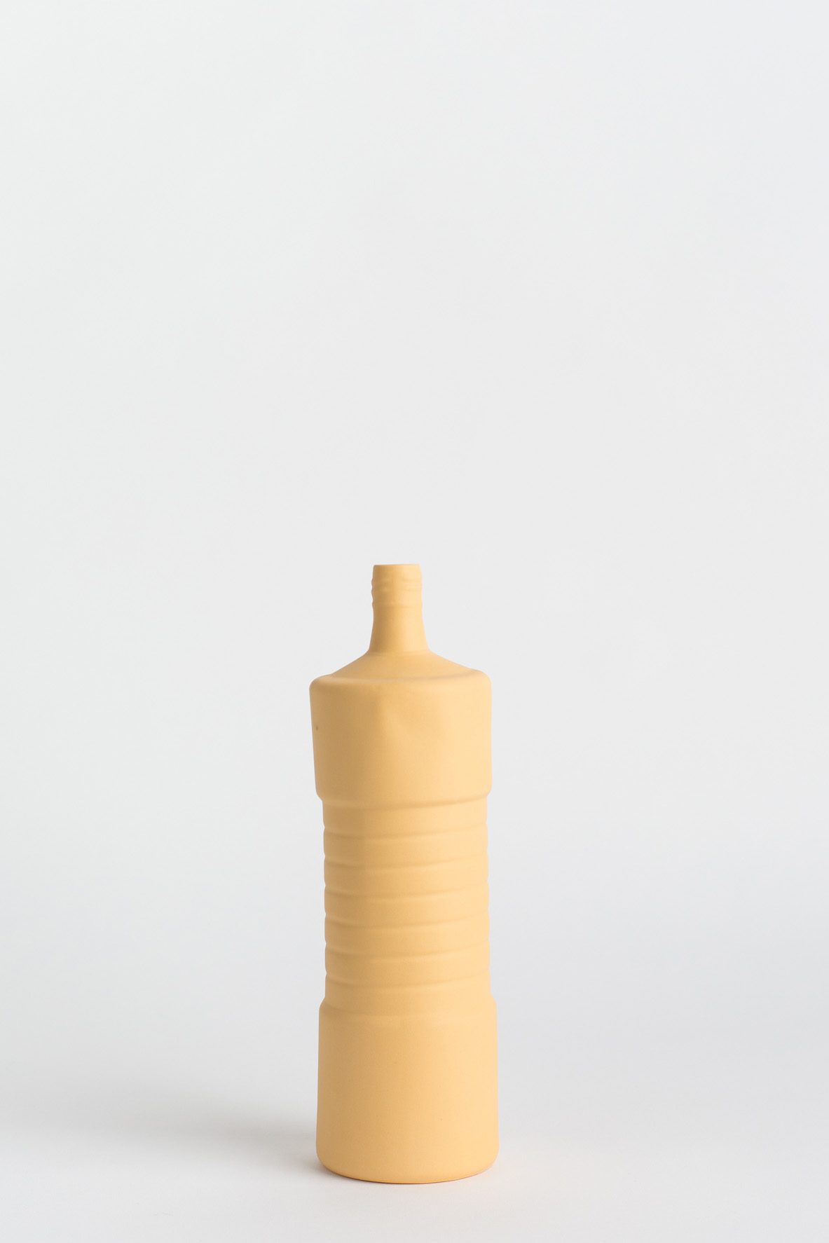 copyright_foekjefleur-bottlevase_#5_warmyellow_01
