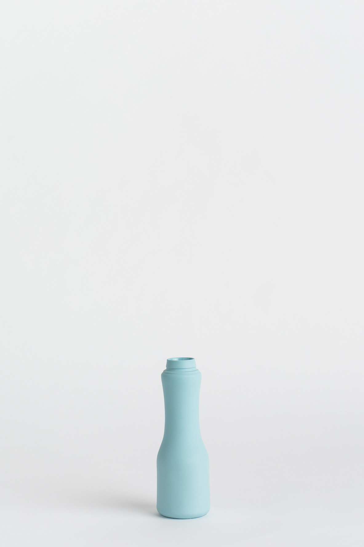 copyright_foekjefleur-bottlevase_#6_lightblue_01