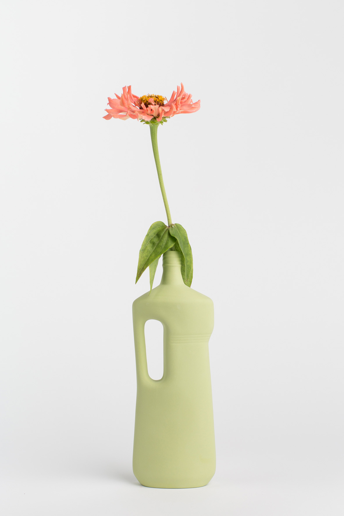 copyright_foekjefleur-bottlevase_#16_spring_05