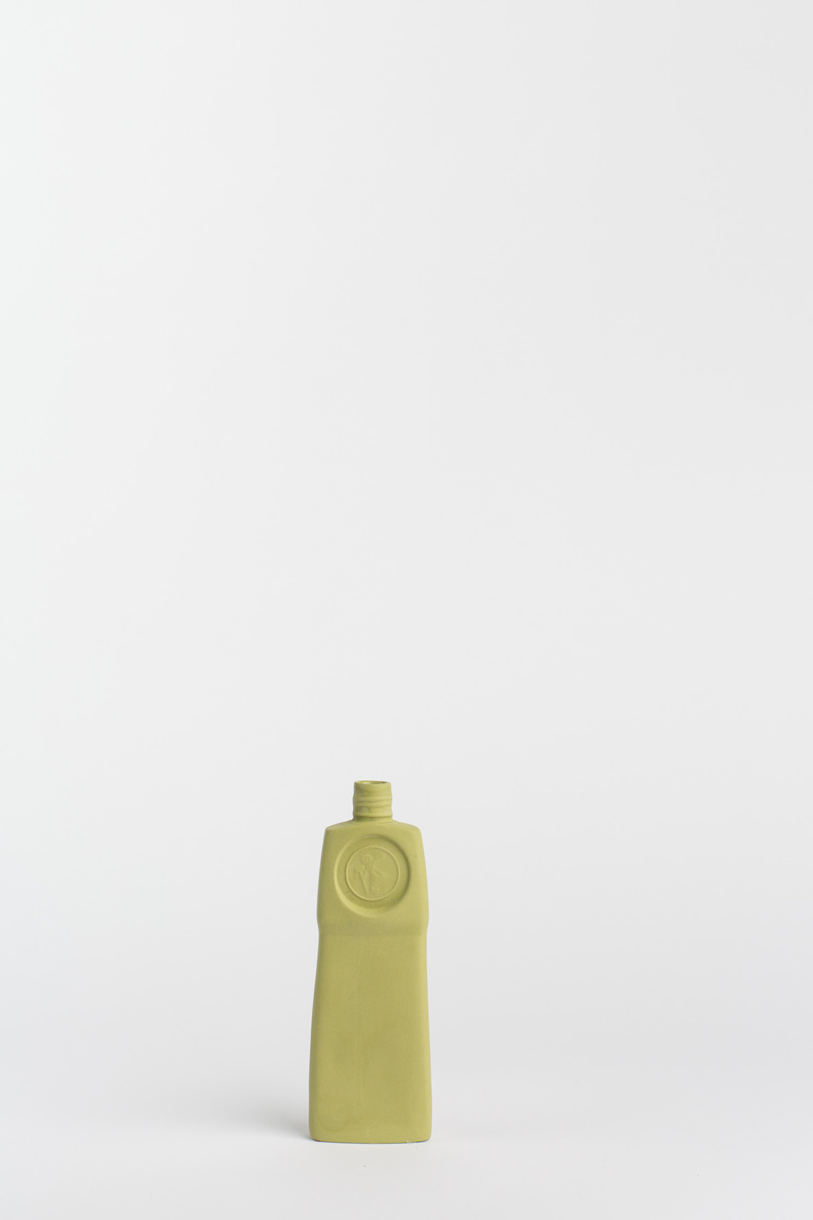 copyright_foekjefleur-bottlevase_#18_moss_front